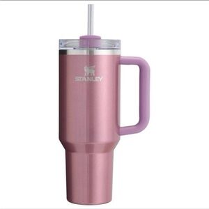 Stanley 40 oz Stainless Steel H2.0 Flowstate
Quencher Tumbler - Mauve Shimmer